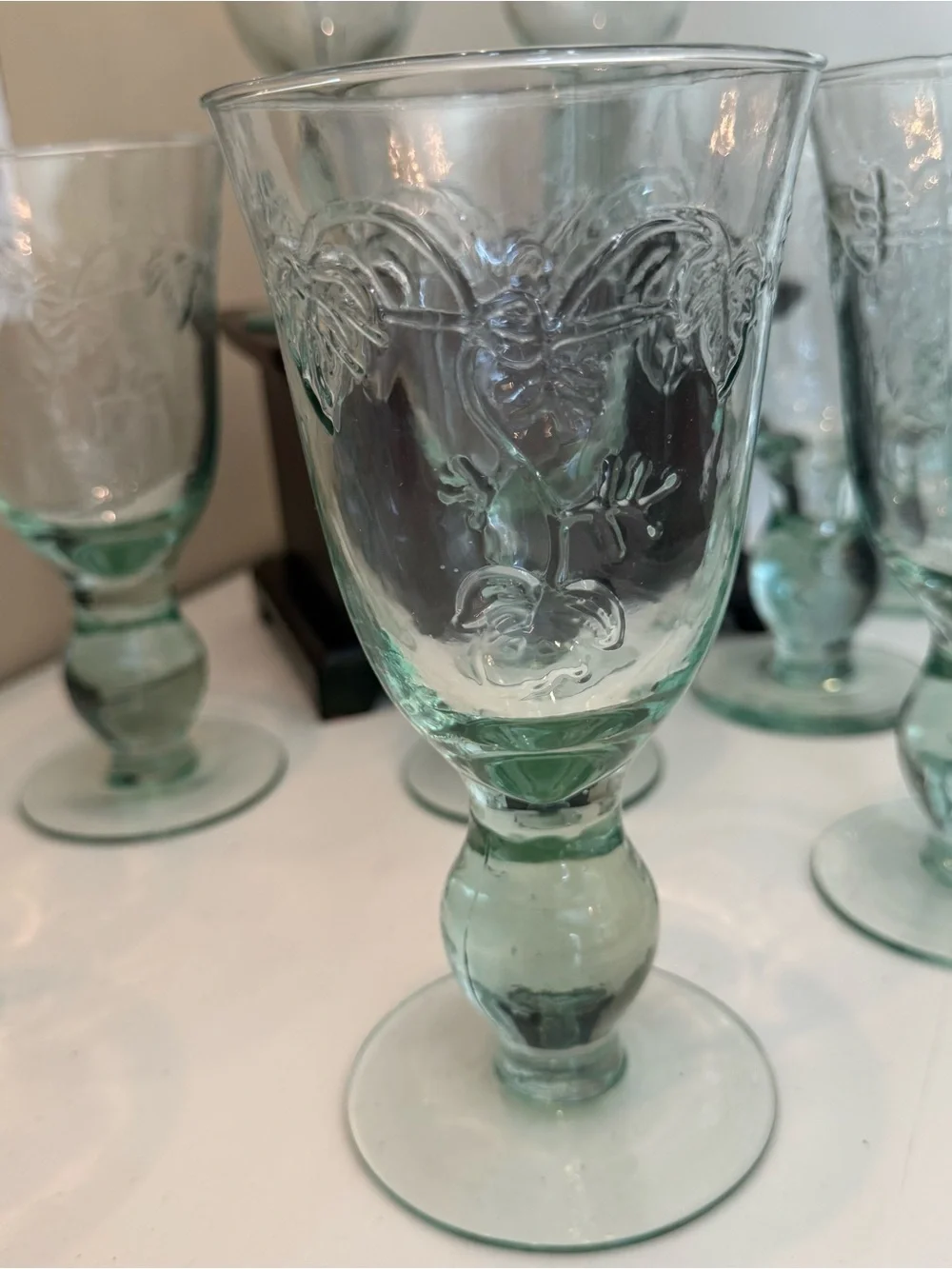 Vintage Light Green Embossed Leaf & Vine Water Wine Goblet 7” Glass